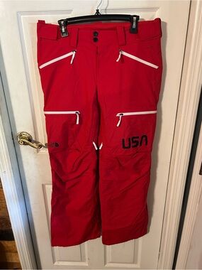 The North Face Dryvent Freeski Coach Snow Pants Red Women’s Size LARGE